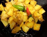 A picture of step 6 of Fried potatoes 🥔🥔.