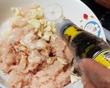รูปขั้นตอนการทำที่ 2 ของ ข้าวหน้าไก่ไข่
