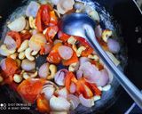 A picture of step 2 of PANEER CAPCICUM CURRY (Gravy).