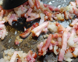 Foto del paso 2 de la receta: Ensalada tibia amb, Gouda, champinyons, bacon i cruient de cebolla