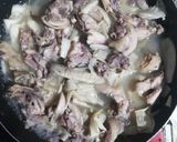 Hình bước làm 4 của món Gà Nấu Măng Chua