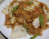 Foto langkah ke 4 dari resep Mie goreng bakso.