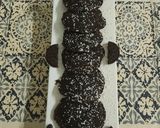 A picture of step 4 of Oreo Biscuit Cake.
