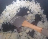 Foto del paso 6 de la receta: 🥔Patatas con sepia y langostinos 🦐