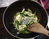 Foto langkah ke 3 dari resep Cumi Kecap Lada Hitam.