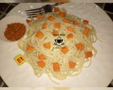 A picture of step 4 of Spag with palm oil and vegies.