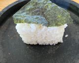 A picture of step 2 of Onigiri.