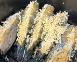 A picture of step 4 of Grilled Cheese Prawns.