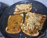 A picture of step 4 of Peri Peri paneer and vegetable toasties.