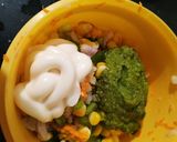 A picture of step 3 of Veggie sandwich.