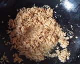 Foto langkah ke 2 dari resep Tumis Kering Udang Rebon Cabe Ijo.