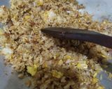 Foto langkah ke 2 dari resep Nasi Goreng dengan Bumbu Dasar.