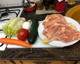 Foto del paso 1 de la receta Muslo de pollo deshuesado sin piel a la plancha con ensalada