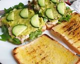 A picture of step 7 of Tuna avocado sandwiches.