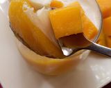 A picture of step 3 of Mango Panna-cotta 2.