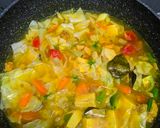 Foto langkah ke 5 dari resep Tongseng Ayam Sayur Tanpa Santan.