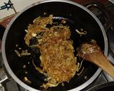 Foto del paso 1 de la receta: Costeletas de cerdo con cebolla caramelizada