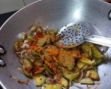 A picture of step 3 of Spiny gourd sabji.