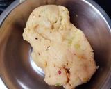 A picture of step 2 of Sabudana puri.
