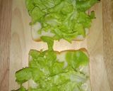 รูปขั้นตอนการทำที่ 2 ของ แซนวิชโบโลน่าสลัด (Bologna and Salad Sandwich)