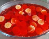 Foto del paso 4 de la receta: Gelatina bicolor con bananas. Light