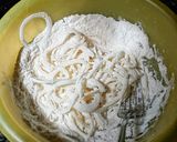 A picture of step 4 of Crispy Onion.