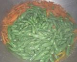 Foto langkah ke 1 dari resep Orak Arik Buncis Wortel.