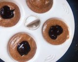 A picture of step 5 of Mini Lawa Chocolate idli.