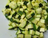 Foto del paso 4 de la receta: Calabacitas con carne de puerco