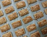 Foto langkah ke 6 dari resep Cheddar Cheese Cookies🧀.