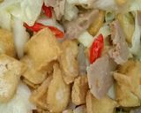 Foto langkah ke 4 dari resep Tumis tahu kol baso.