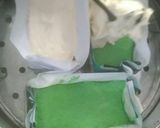 Foto langkah ke 10 dari resep Kue Bolu Lapis Kukus Pandan.