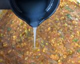 A picture of step 8 of Pav Bhaji.
