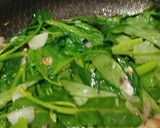 Foto langkah ke 3 dari resep Tumis Kangkung.
