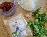 Une image de l'étape 1 de Pâtes au pesto rosso.