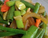 Foto langkah ke 4 dari resep Tumis kikil khas Jawa dan Sunda.
