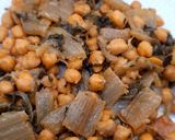 Foto del paso 5 de la receta: Garbanzos con acelgas
