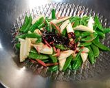 甜豆炒玉米筍的食譜步驟1照片