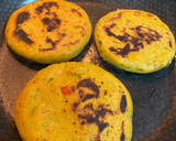 Foto del paso 3 de la receta: Arepita Saludable de pimentón, cilantro y ajo porro 🤤