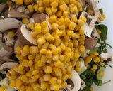 A picture of step 5 of Mixed Salad with Basil Olive Oil.