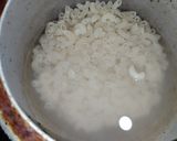 A picture of step 1 of Chinese Macaroni.