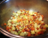 Foto del paso 3 de la receta: Sopa de lechuga romana con jamón curado