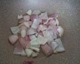 A picture of step 4 of Lehsuni Bhindi Do Pyaza.