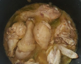 Foto del paso 1 de la receta: Pollo con verduras, vino blanco y zumo de limón