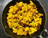 A picture of step 2 of Fulgovi Aloo pan fry (Cauliflower & Potato fry).