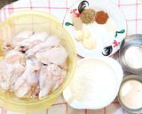 Foto langkah ke 2 dari resep Garlic Parmesan Crispy Wings.