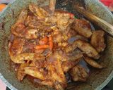 Foto langkah ke 6 dari resep Gongso Sayap Ayam.