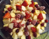 Foto del paso 2 de la receta: Crumble de manzana, pera y frutos rojos
