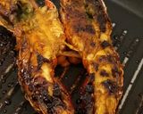 Foto langkah ke 4 dari resep Lobster Bakar Madu.