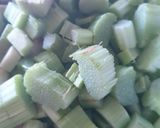 Une image de l'étape 4 de Gâteau au chocolat blanc et a la rhubarbe.